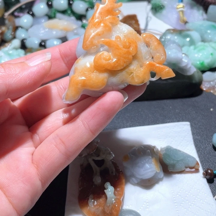 【闪购商品】翡翠颈饰未镶嵌天然翡翠