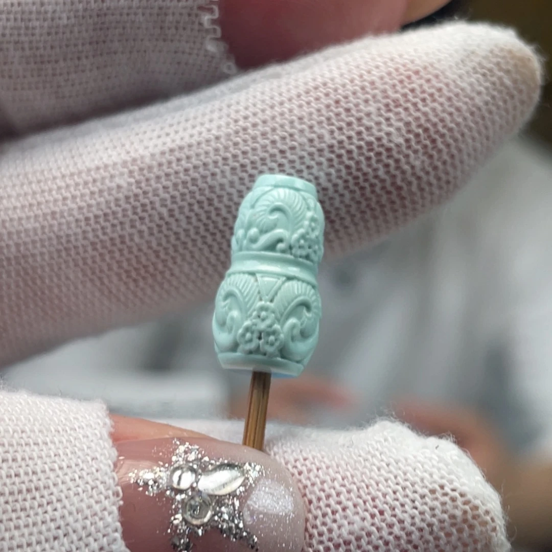 绿松石未镶嵌挂件