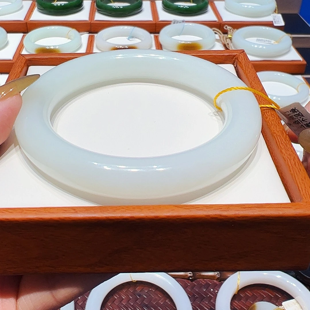 和田玉未镶嵌手镯羊脂白5859