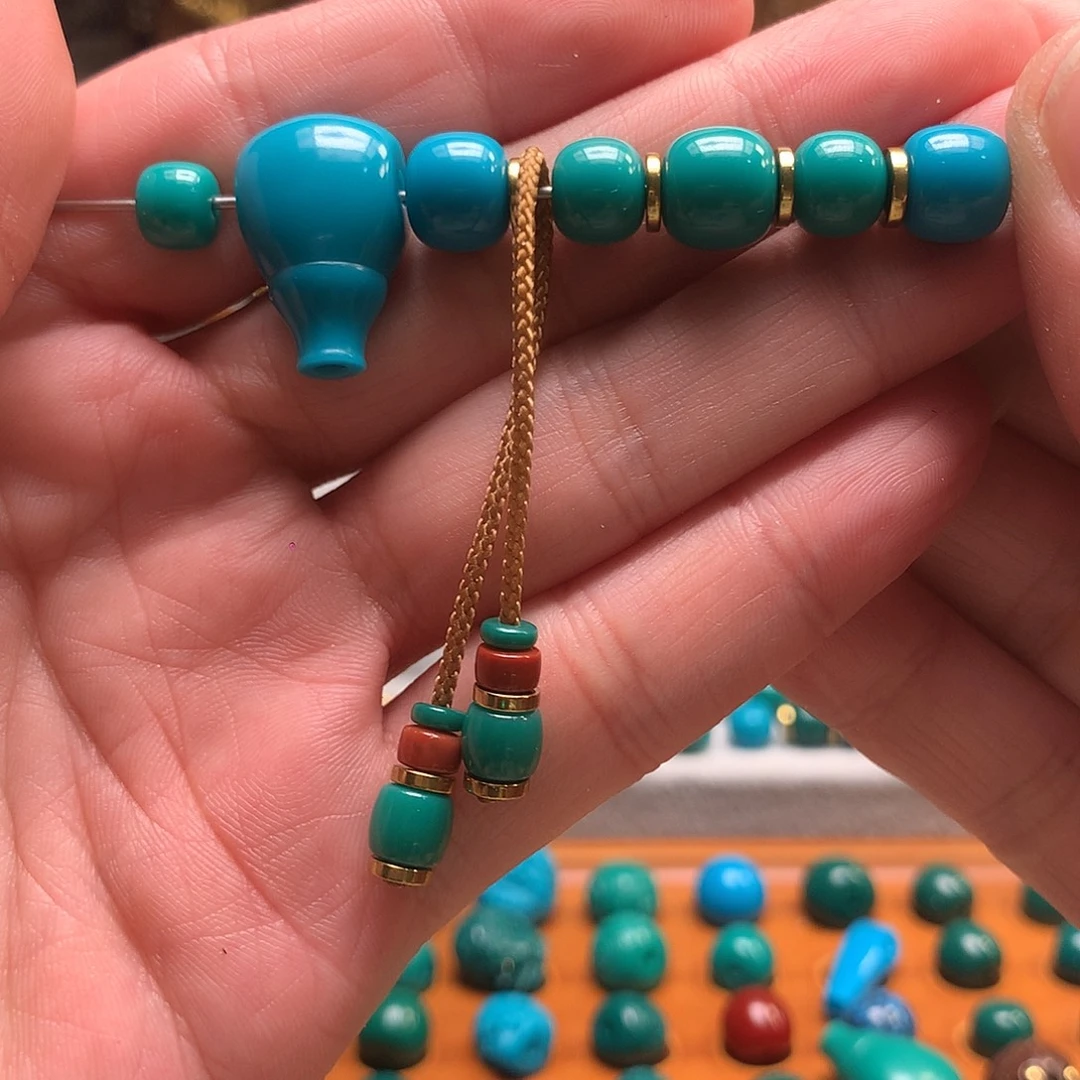 郭***บ颈饰琉璃暴力蓝9mm一套