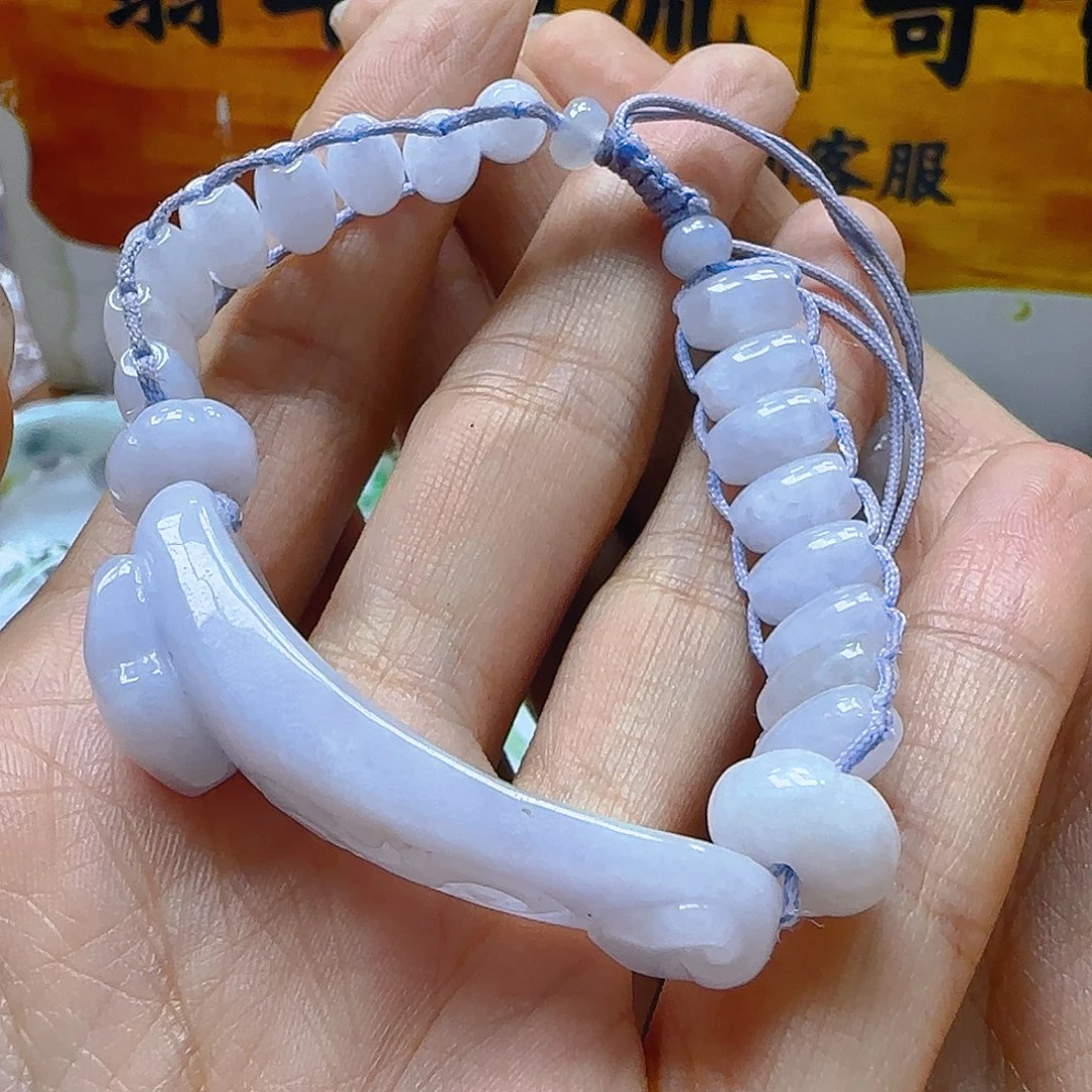 翡翠颈饰未镶嵌翡翠100