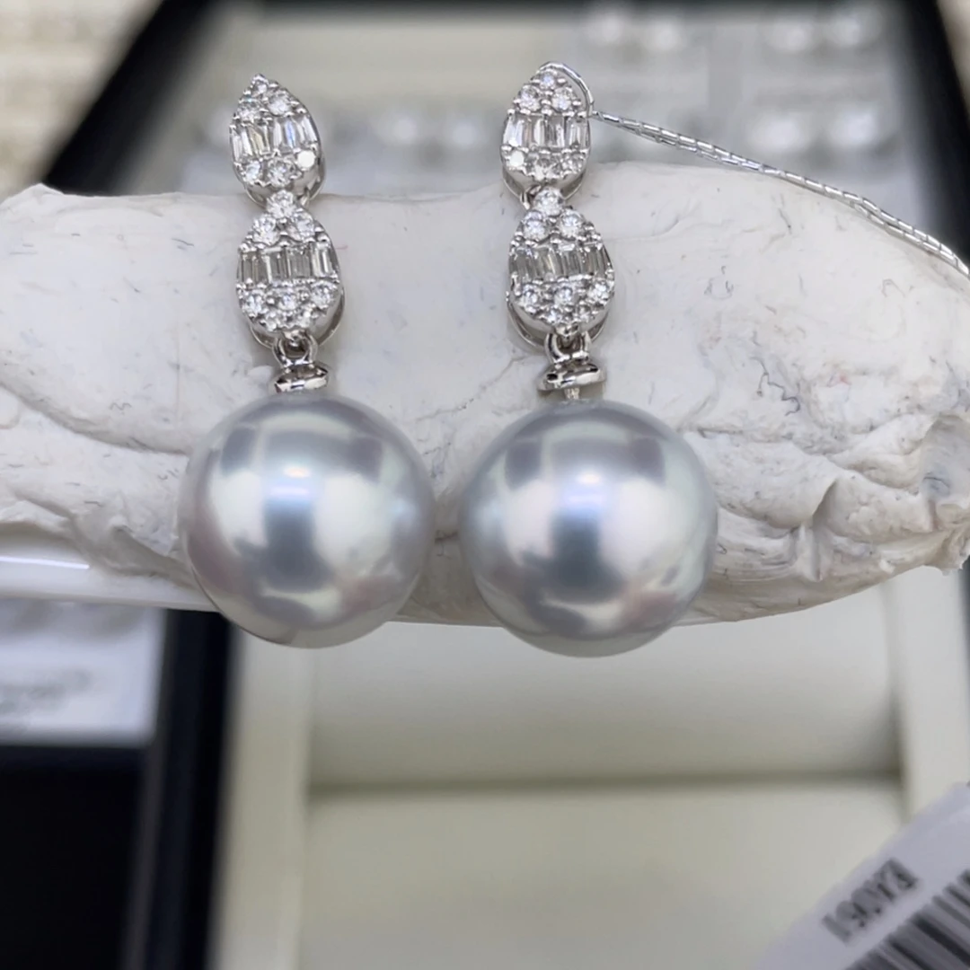 18K金镶嵌耳饰海水珍珠