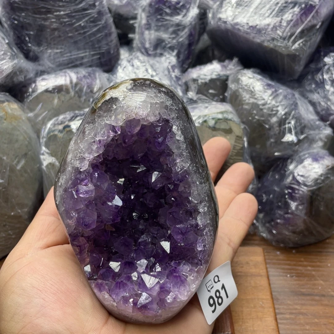 水晶大型摆件（非配饰）未镶嵌