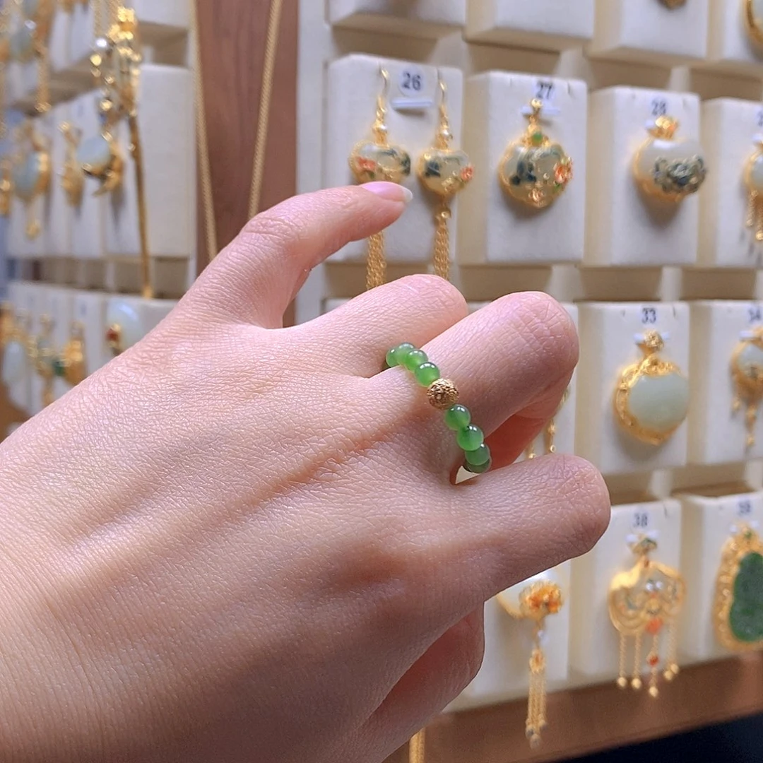 唯***一和田玉银S925镶嵌颈饰