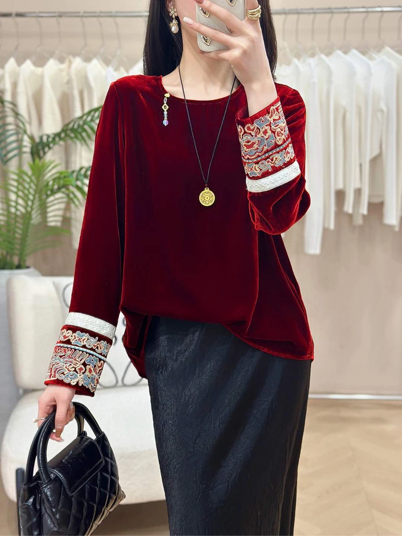 刺绣真丝丝绒上衣