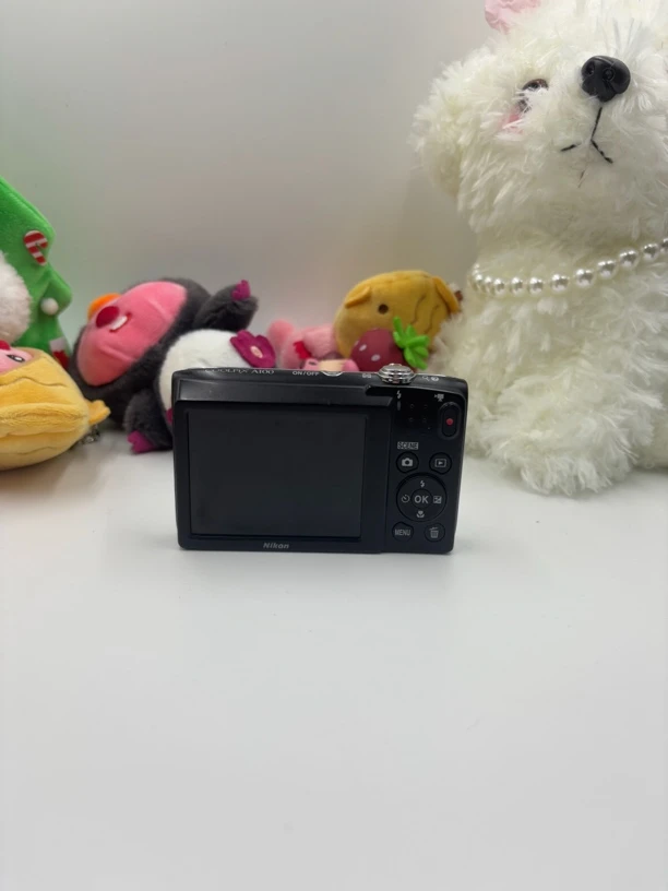 9新  Nikon/尼康 A100 便携式家用数码相机旅游校园记录复古CCD