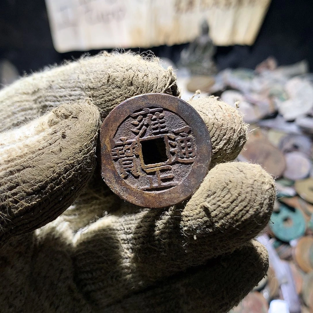 E***.铜小杨小杨工艺品花钱