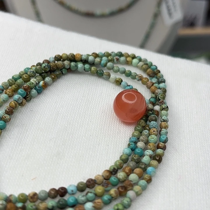 南红玛瑙未镶嵌珠宝奇石