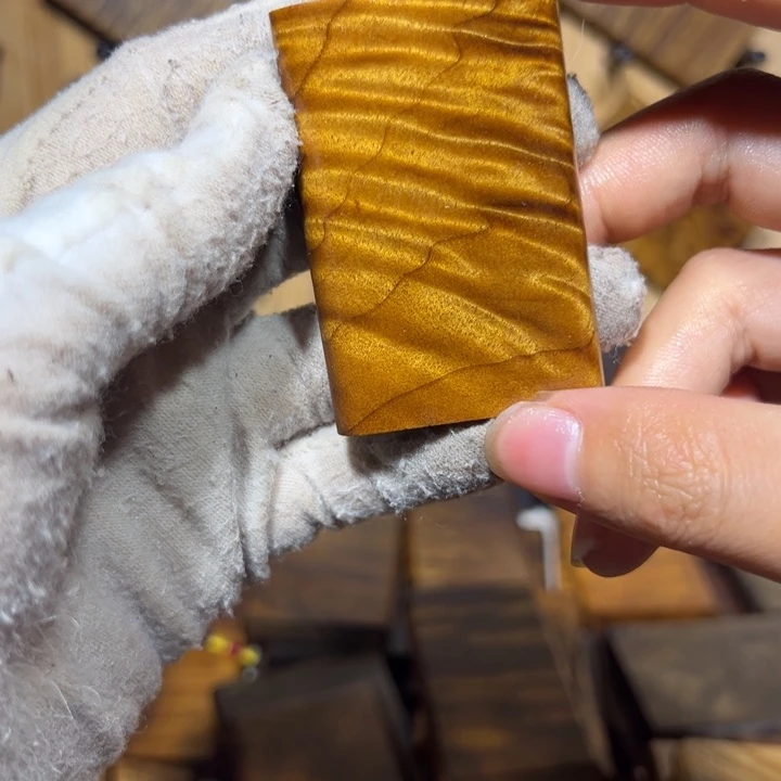 小叶桢楠无事牌挂牌