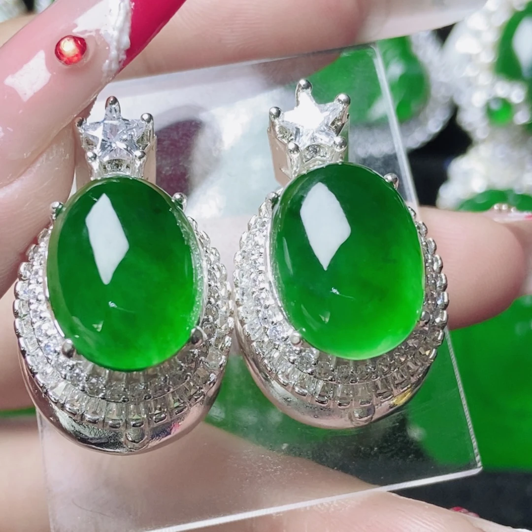 翡翠未镶嵌颈饰