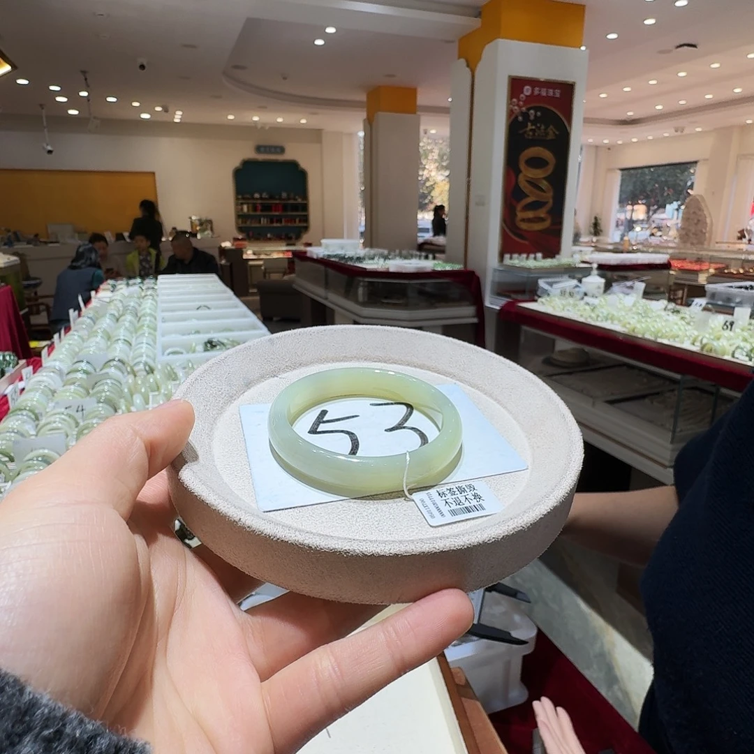 和田玉未镶嵌手镯120