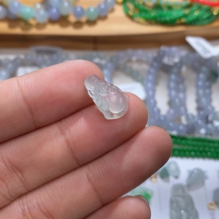 翡翠未镶嵌手链冰晴财神