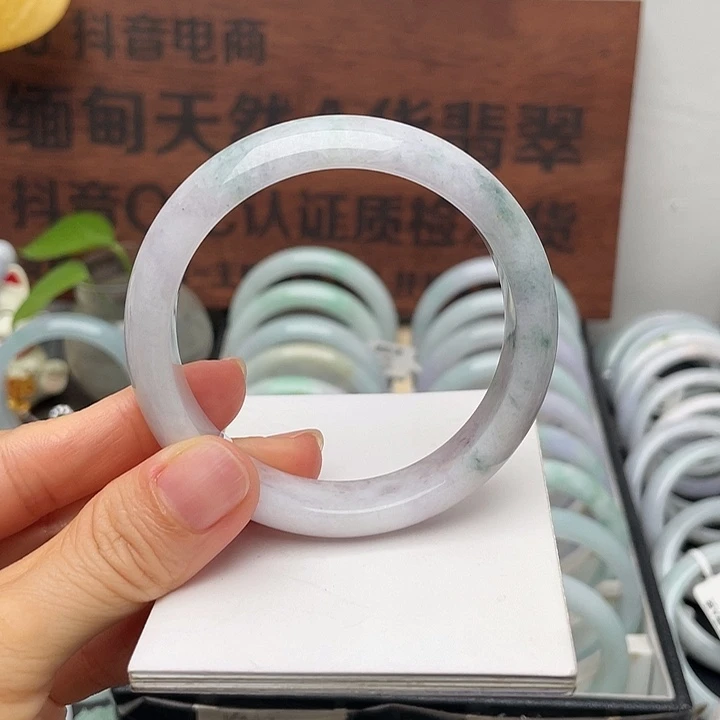 翡翠未镶嵌手镯56.5正圈