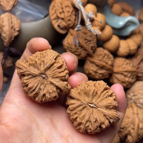 骨****吊坠文玩核桃南疆石