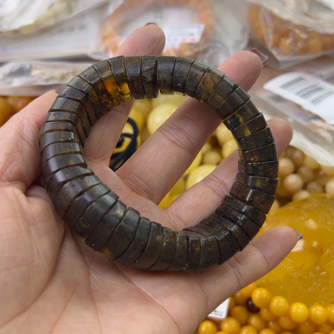 琥珀珠宝奇石未镶嵌