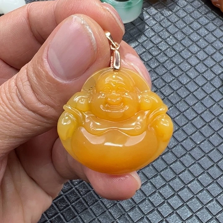 石英质玉（黄龙玉）颈饰未镶嵌