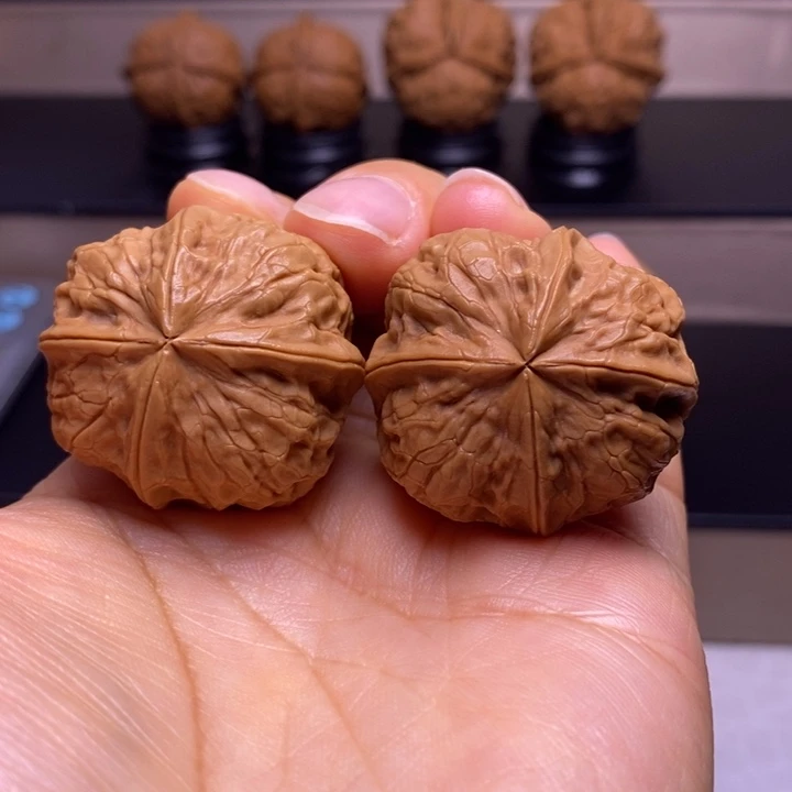 文玩核桃把件聚宝盆四楞65