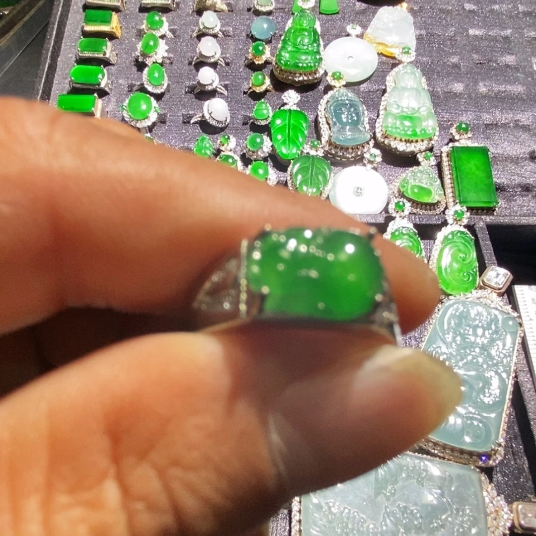 翡翠未镶嵌戒指A货翡翠2