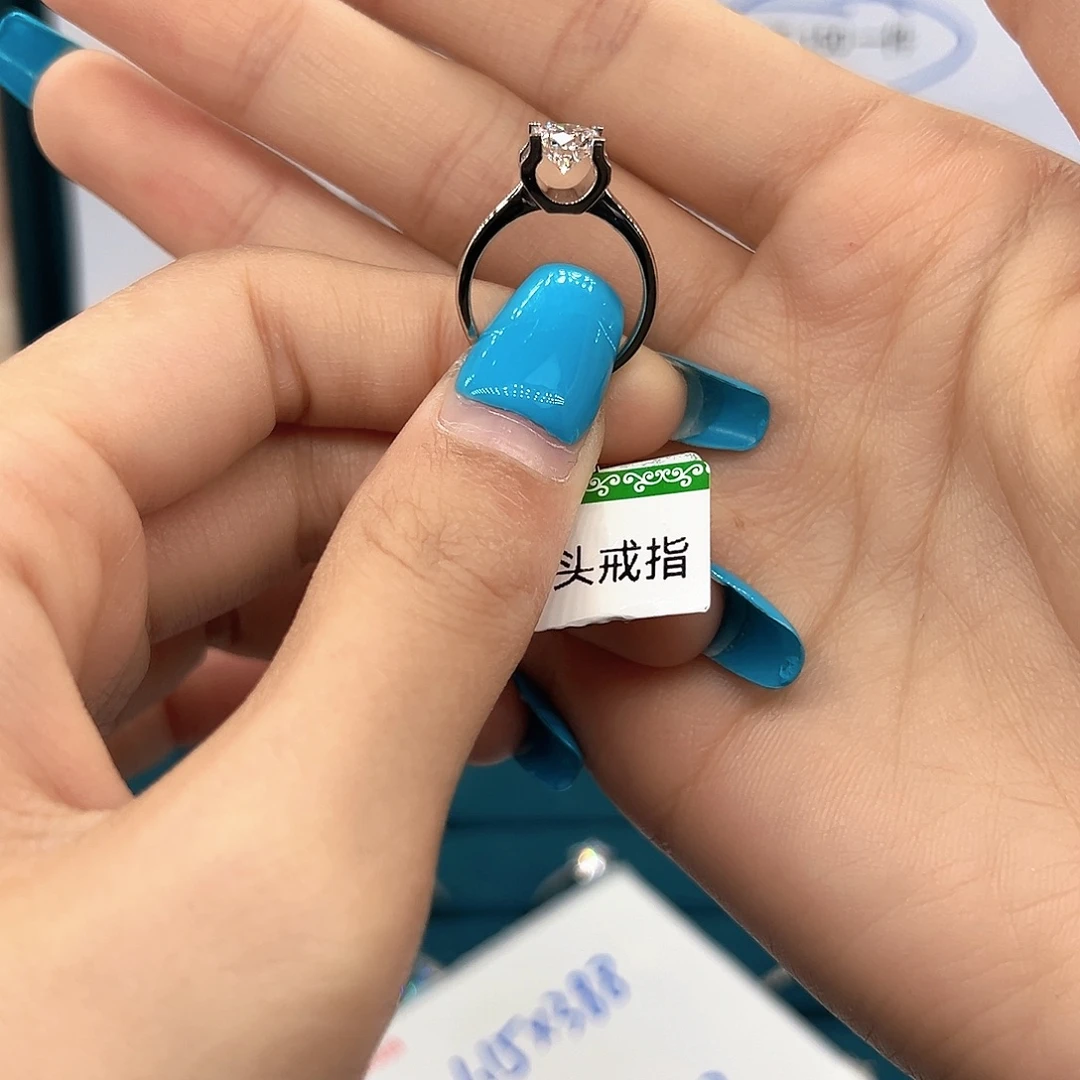 实验室培育钻石铂Pt950镶嵌牛头戒指一克拉  11