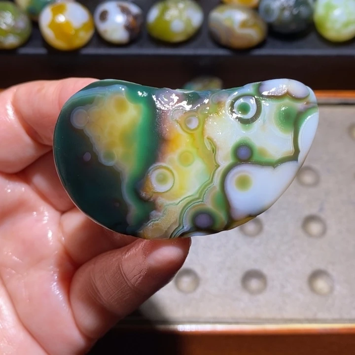 未镶嵌玛瑙/玉髓珠宝半成品9