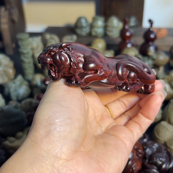把件小叶紫檀虎符