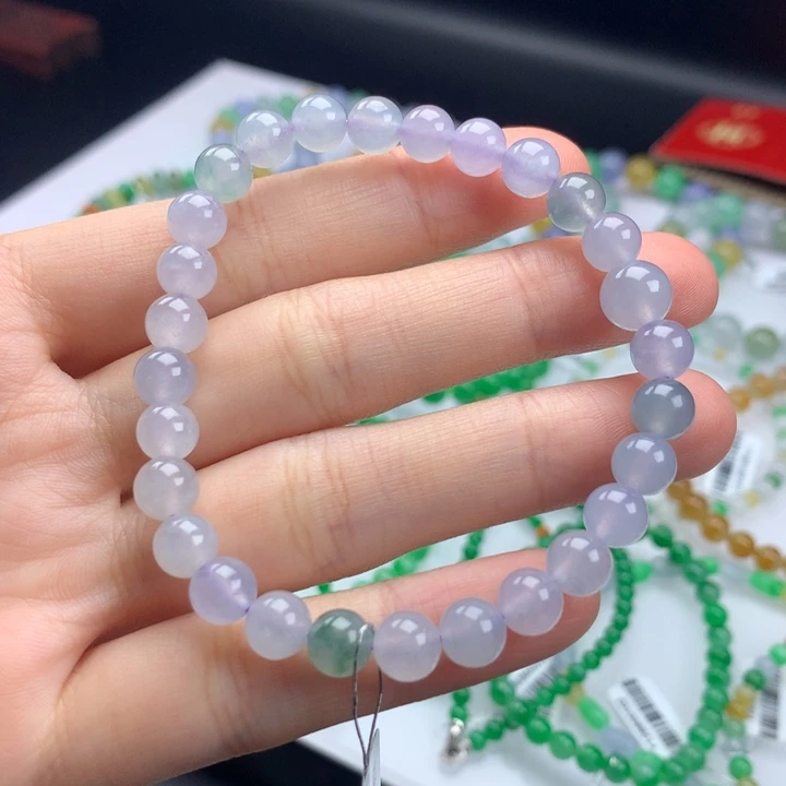 翡翠手镯未镶嵌卡