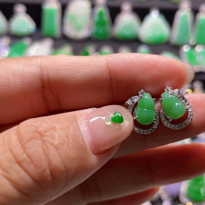 翡翠银S925镶嵌颈饰