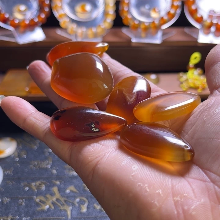 海***藻玛瑙/玉髓未镶嵌颈饰