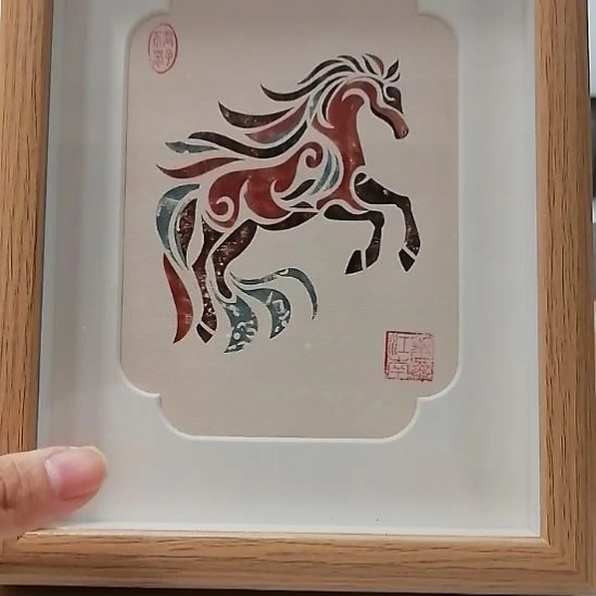 卡纸原木色边框摆台马