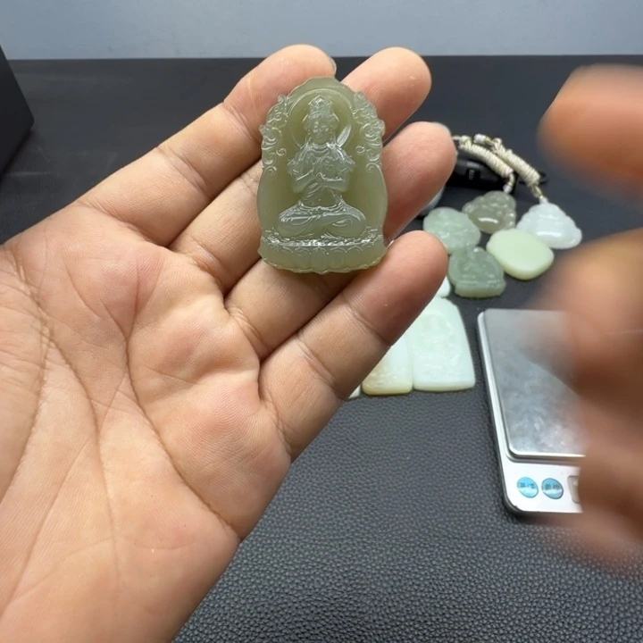 和田玉未镶嵌颈饰临*