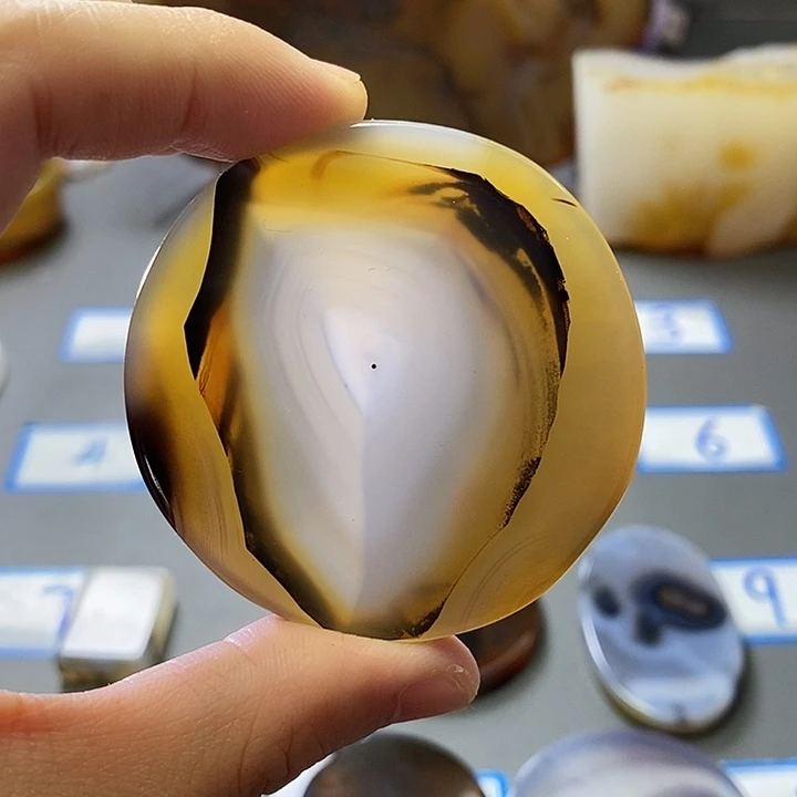 玛瑙/玉髓未镶嵌珠宝半成品52