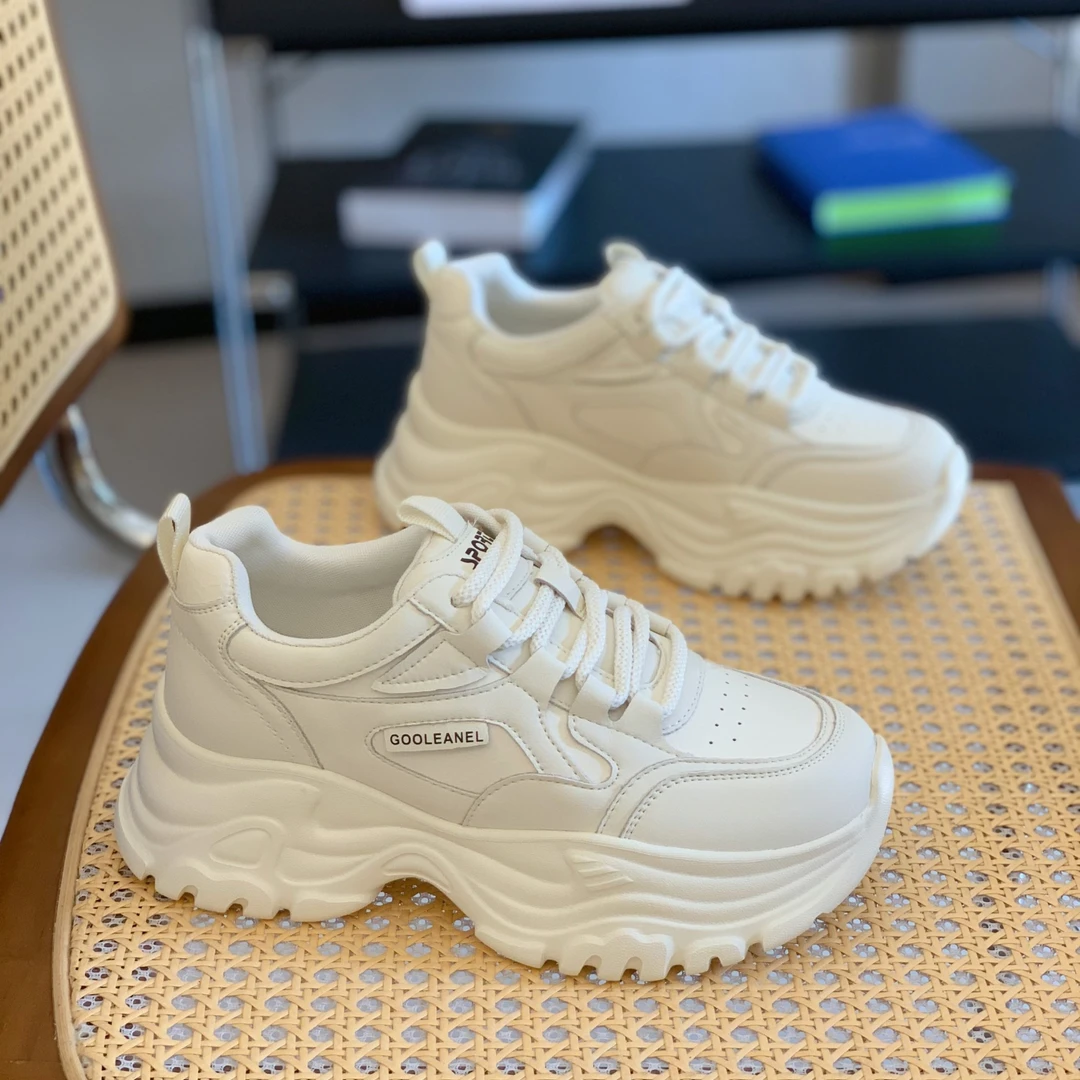 小个子女老爹鞋2025秋冬爆款松糕厚底增高轻便百搭时尚通勤运动鞋