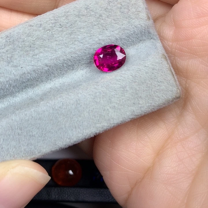 裸石碧玺未镶嵌1ct卢比莱