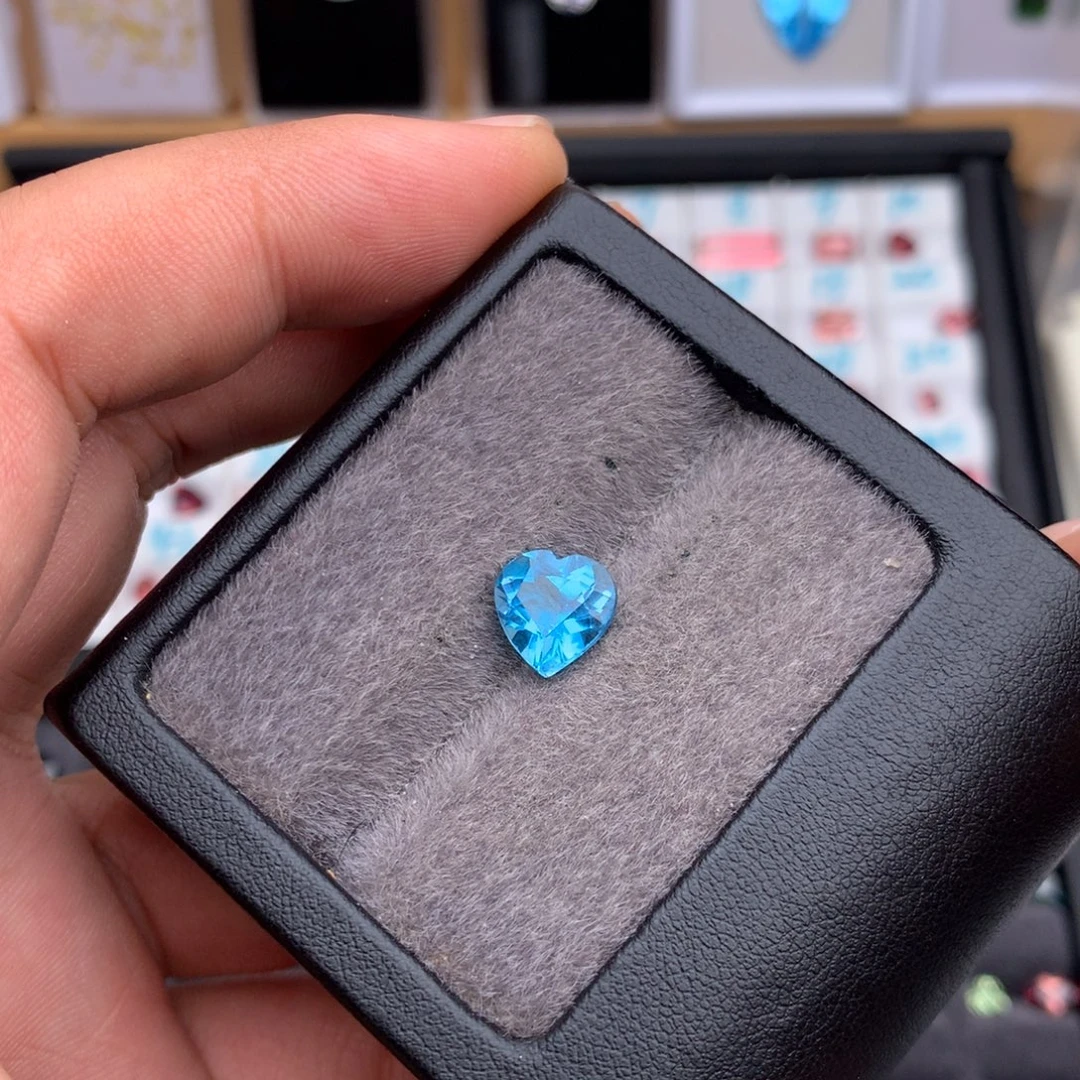 托帕石裸石心9瑞士蓝