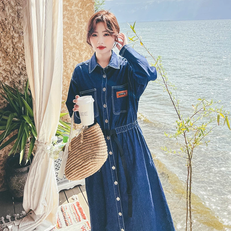 蓝色牛仔衬衫连衣裙女2025年新款春季气质设计感小众显瘦法式裙子