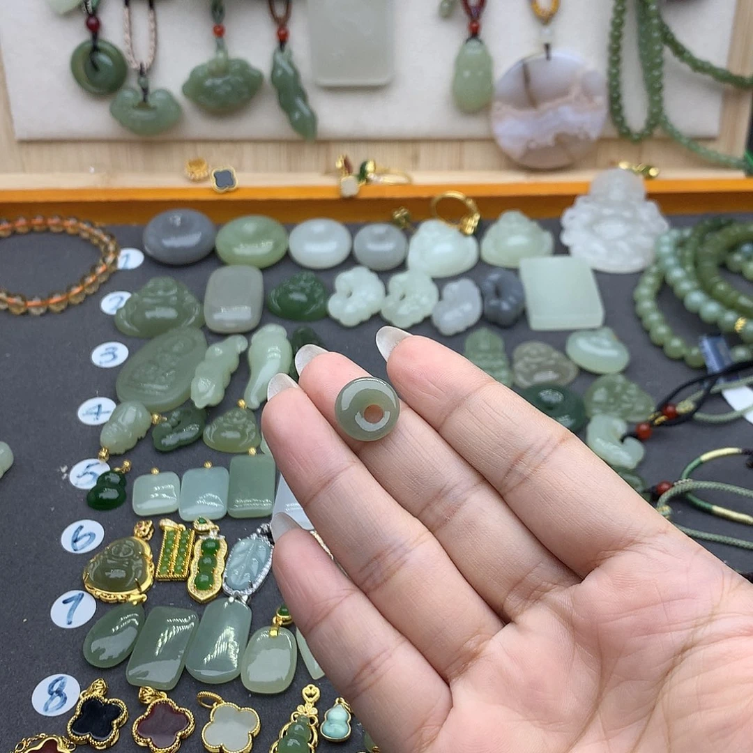 和田玉吊坠(不含链)未镶嵌