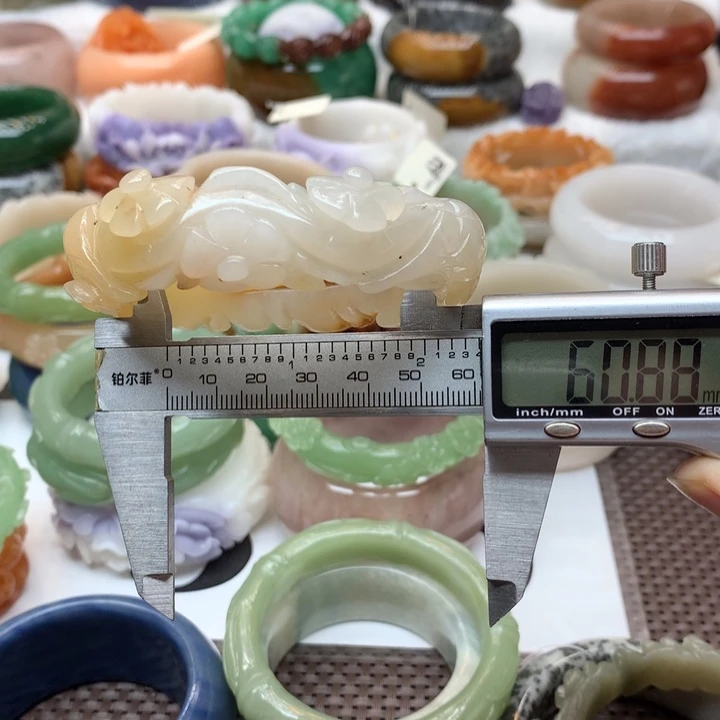 石英质玉手镯（圆镯）足银镀金镶嵌