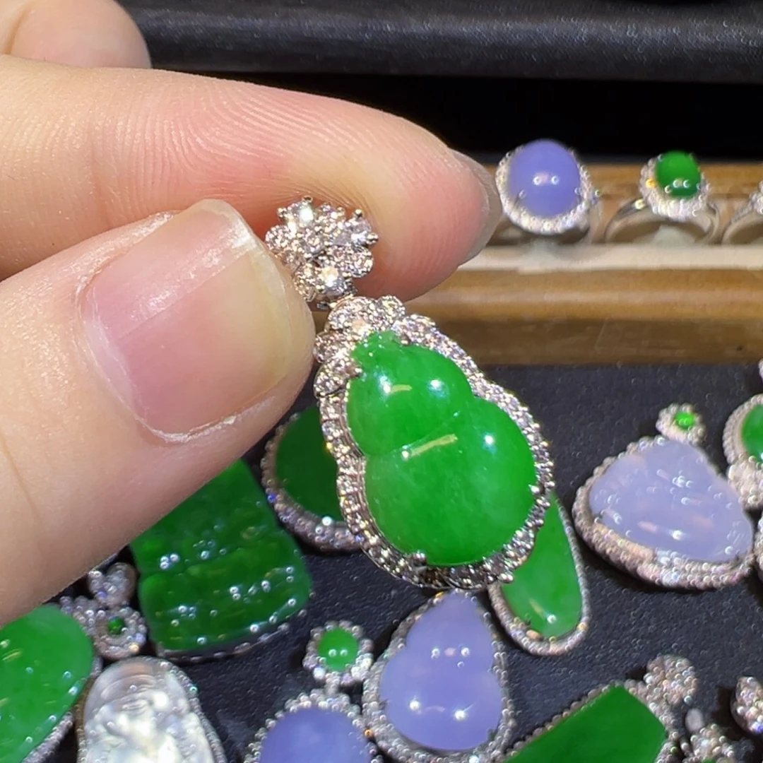 翡翠18K金镶嵌吊坠(不含链)