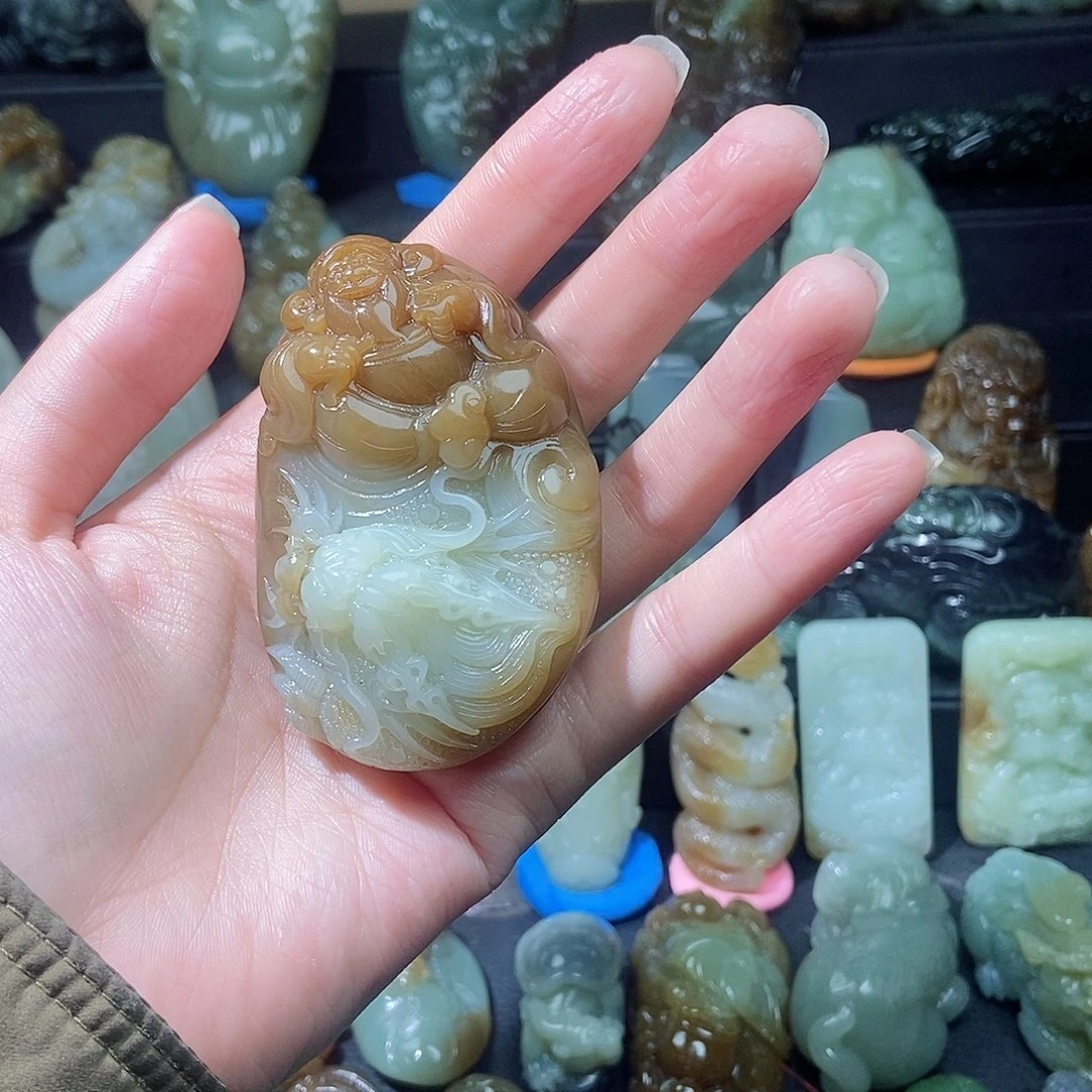 和田玉颈饰未镶嵌