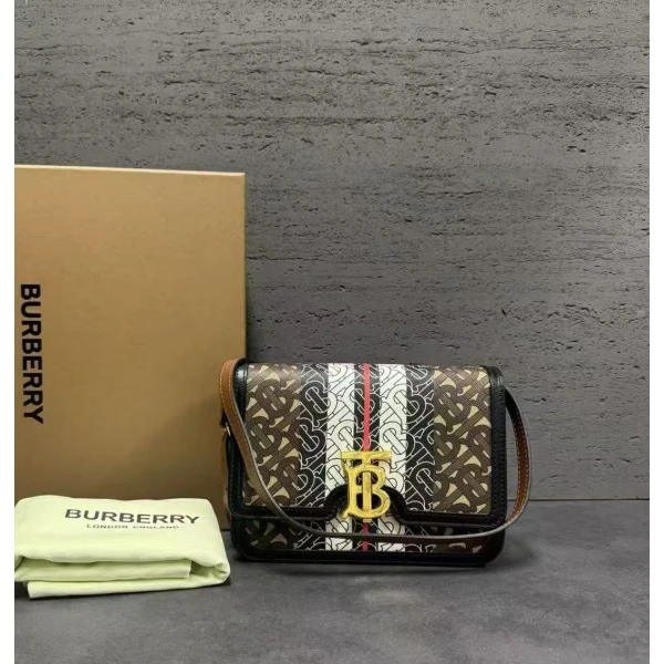 95新/博柏利/妃鱼/单肩包/市场价21800/250217LT0039