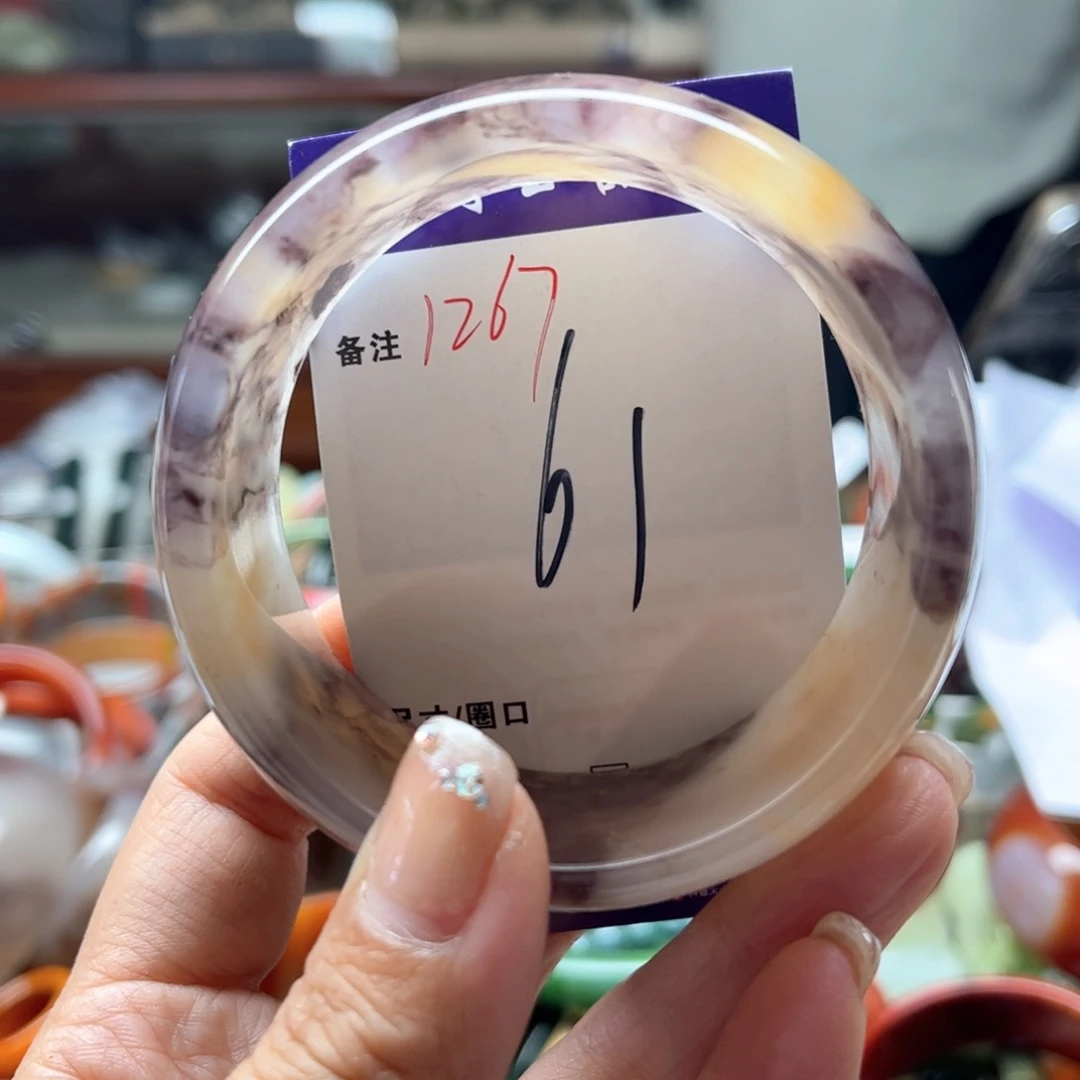 未镶嵌手镯石英岩玉