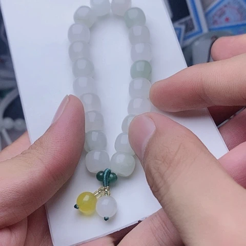 吊坠(赠链)未镶嵌石英质玉