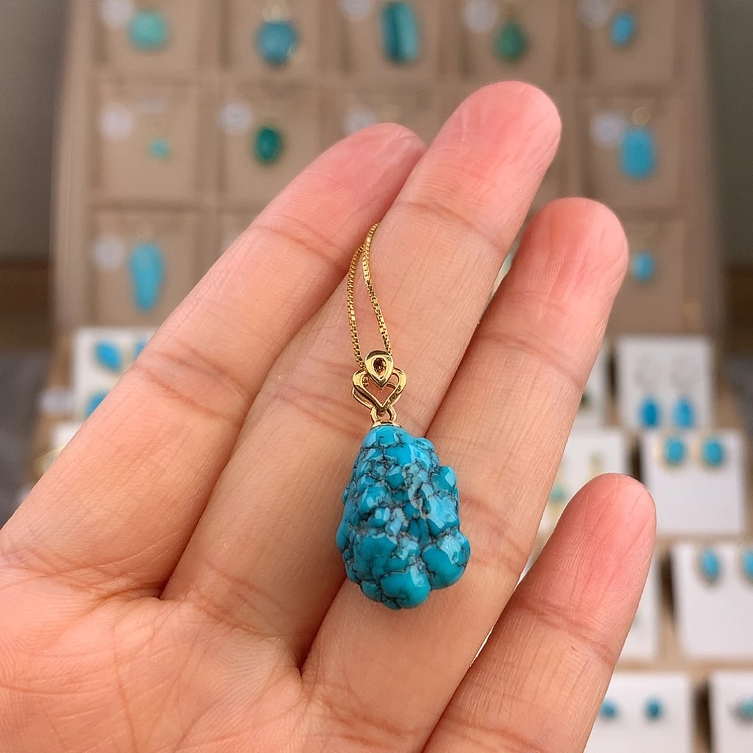 绿松石18K金镶嵌吊坠(赠链)