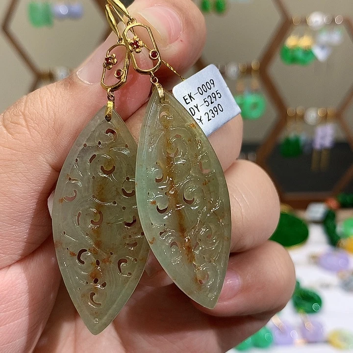 18K金镶嵌翡翠耳饰天然翡翠耳饰