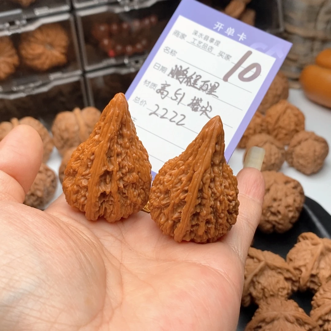 鹏***～文玩核桃把件塔尖