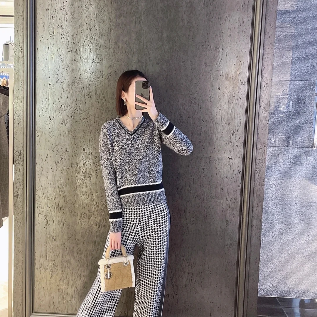 99新 DIOR/迪奥 Dior 灰色字母山羊绒针织毛衣 38码 公价12500