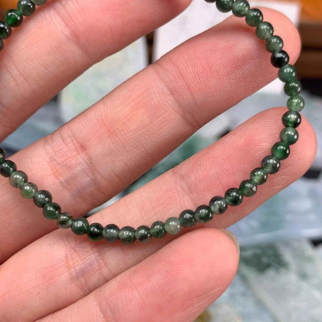 翡翠未镶嵌颈饰福利