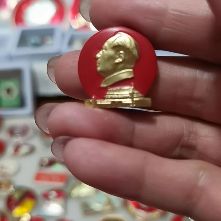 想***哥琉璃手工艺品像章