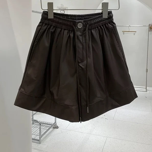 8823#新款女装时尚皮短裤