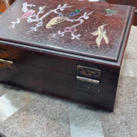 木盒子111111111111111